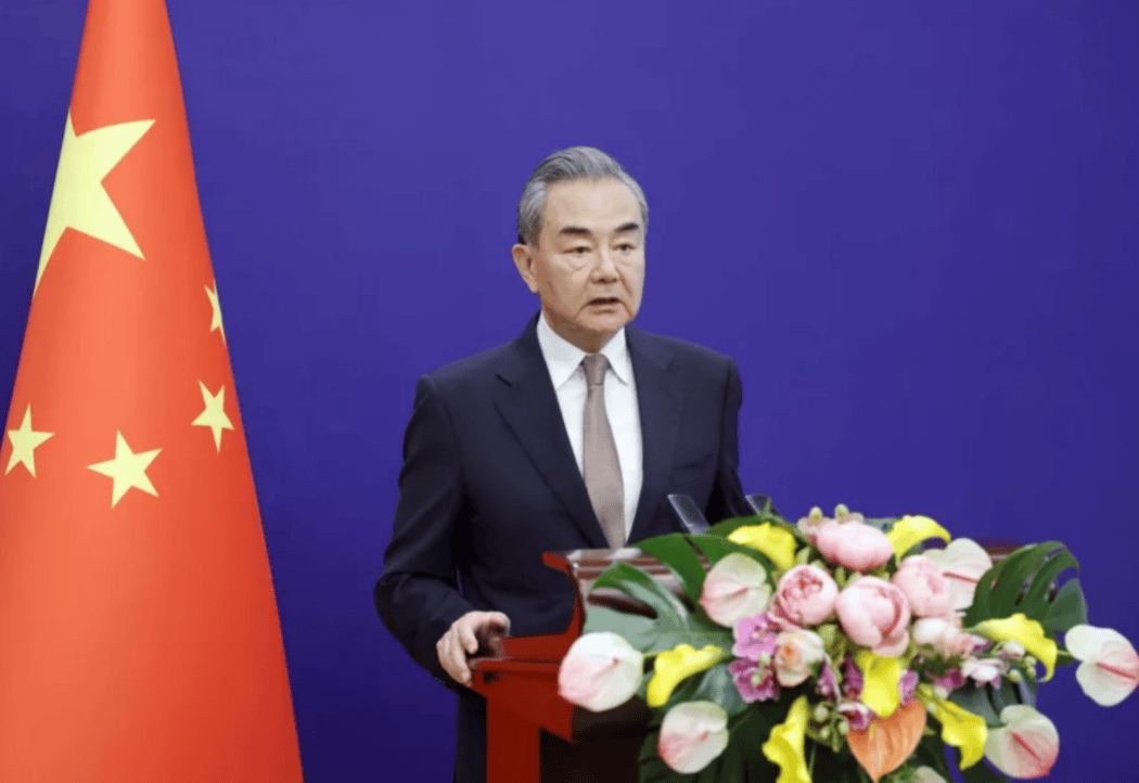 皇冠信用网会员申请_德国外长敦促中方皇冠信用网会员申请，对俄乌冲突“负责”，王毅外长8字回应意味深长！