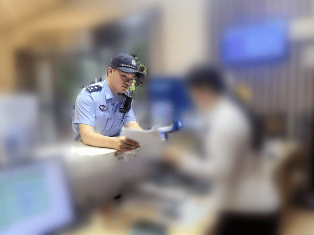 如何申请皇冠信用網_男子退房如何申请皇冠信用網，留下几个“粉色瓶子”！果断报警……