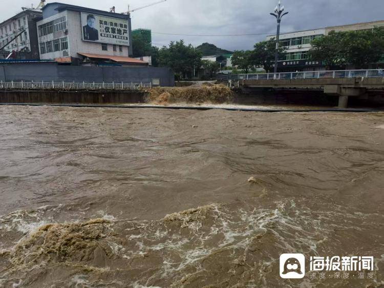 皇冠信用網会员注册网址_因强降雨天气 河北兴隆县街道积水严重 居民：水位最高时没过护城河