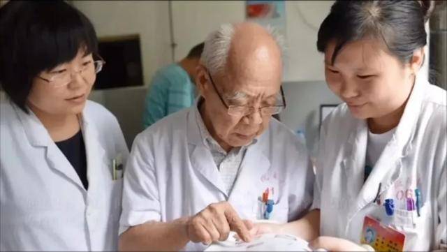 英超联赛是英格兰顶级足球联赛_95岁抗战老兵刘世钺：用一生续写白求恩精神篇章