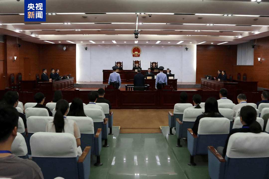 葡萄牙超级联赛
_受贿3.16亿余元 海南省人大常委会原副主任刘星泰一审被判死缓