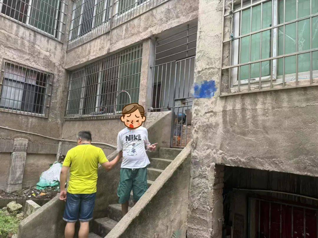 足球平台登1出租_傍晚足球平台登1出租，贵阳一男子下班回家往客厅看了一眼后，赶紧报警！