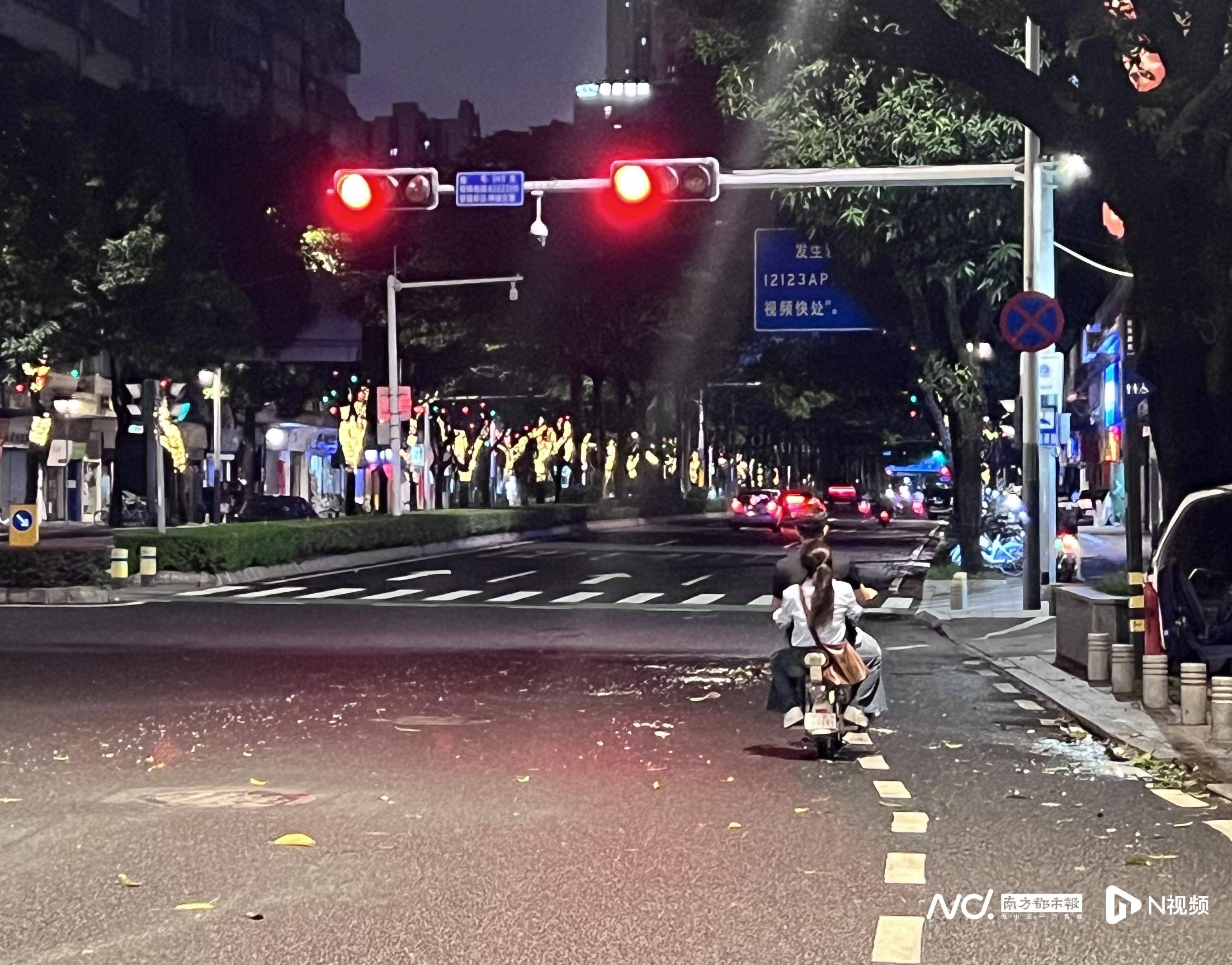 皇冠信用网代理_佛山官宣解除“五停”后两小时内皇冠信用网代理，我们在街头看见